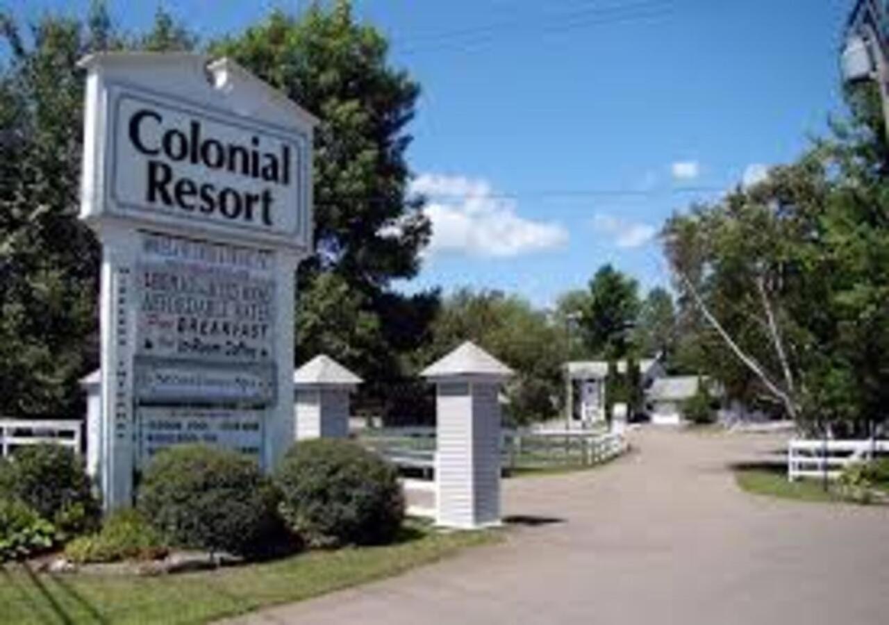 Colonial Resort-1000Islands Gananoque Exterior foto