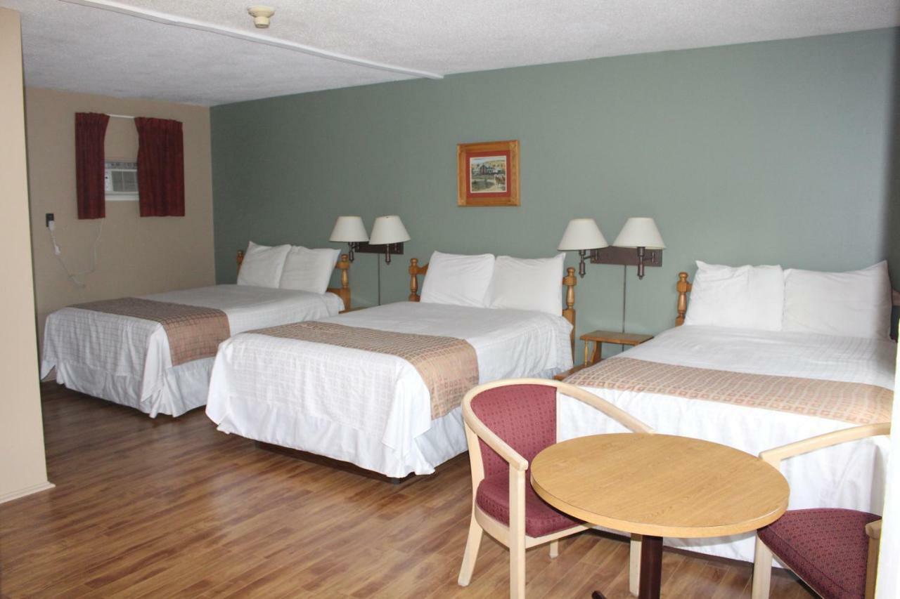 Colonial Resort-1000Islands Gananoque Exterior foto